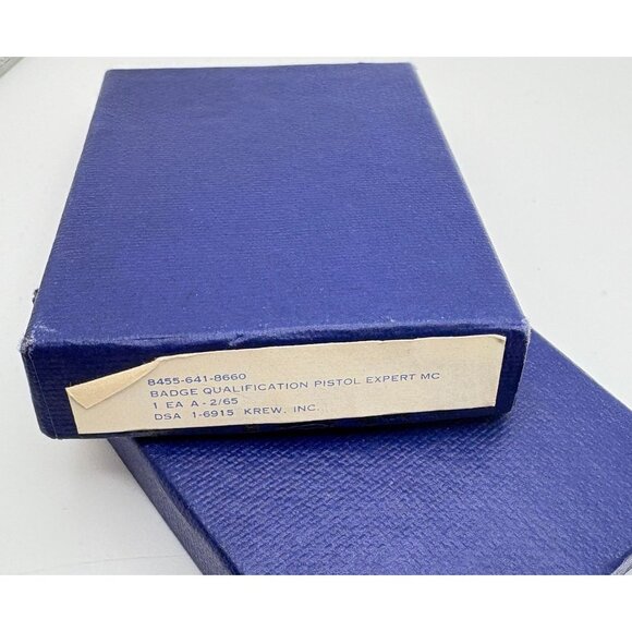 Vintage USMC Pistol Expert Qualification Badge With Original Box 1960s Krew - Picture 6 of 7